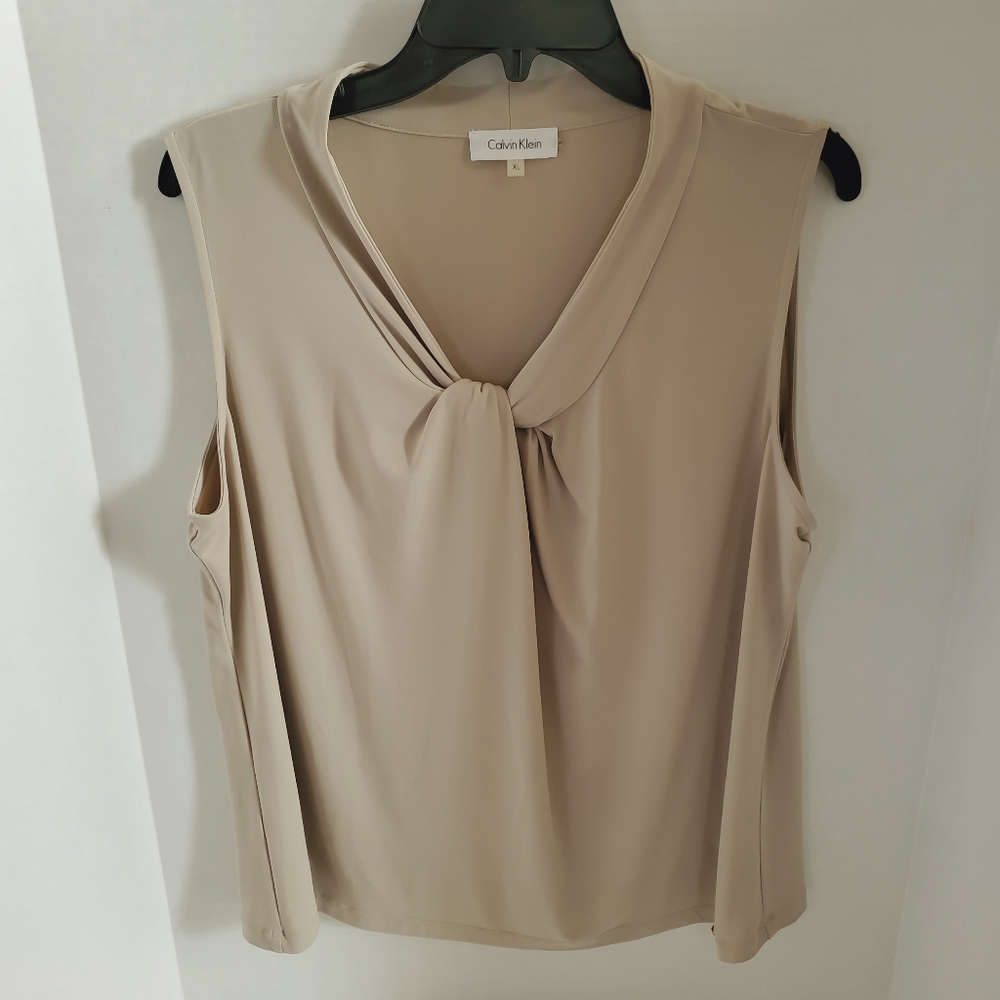 Beautiful ladies Calvin Klein shell